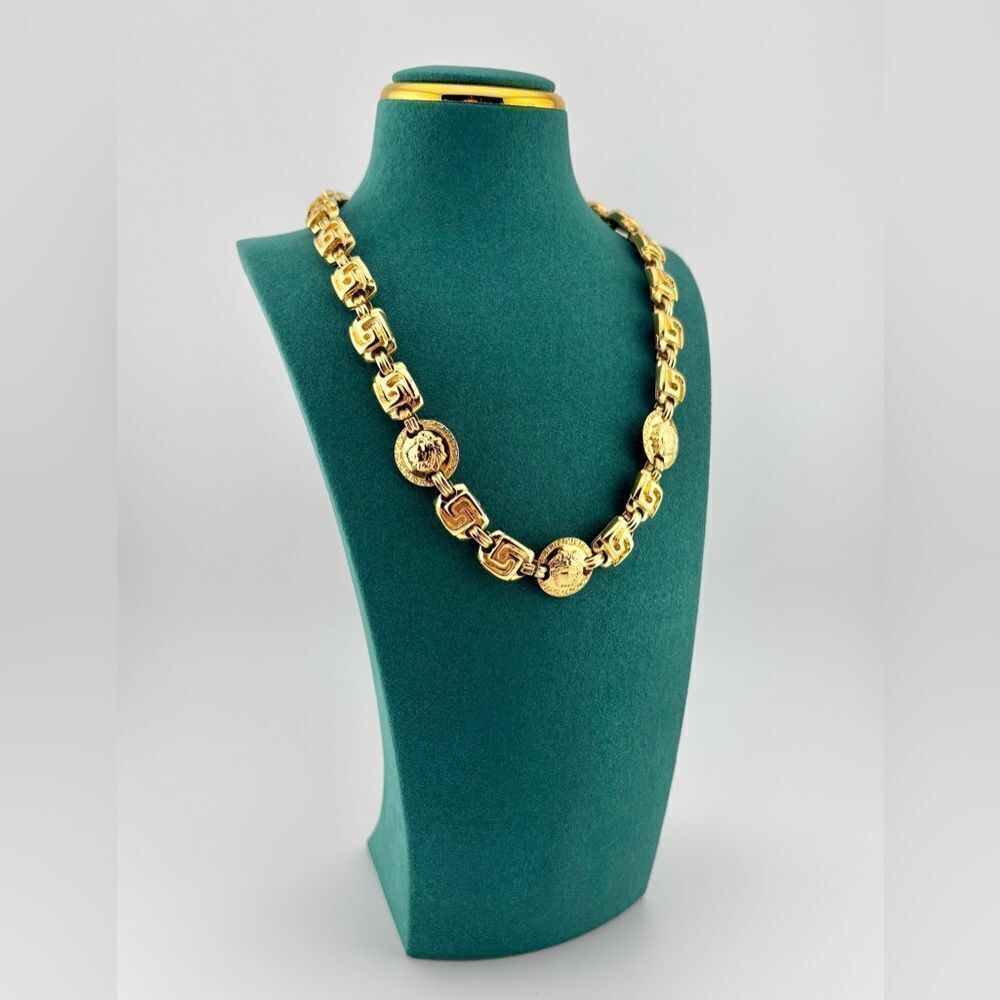 Rare & Vintage Versace Gold Finished Chain Necklace w/COA, Pristine - Picture 3 of 12